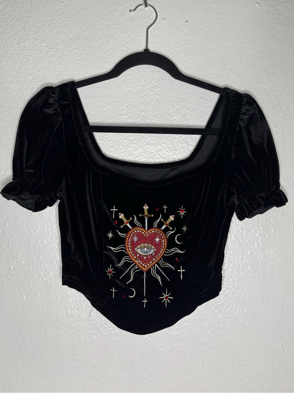 ROMWE Gothic Black Velvet Puff Sleeve Embroidered Heart Corset Crop Top Sz S